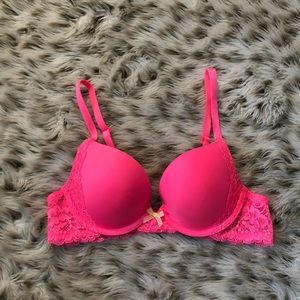 NWT Victoria’s Secret Dream Angels push up bra